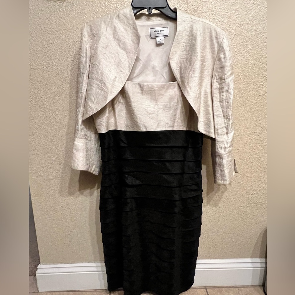 WILLOW GLENN Shimmer White Black Tiered Dress & Jacket Size 14